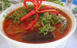 Thử ăn cà ri cá của người Chăm