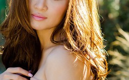 Lam Anh về nước trình diễn trong Đời ca sĩ