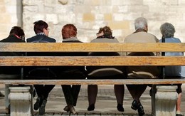 ​Ngồi nhiều khiến phụ nữ nhanh già