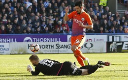 ​M.C bị đội bóng hạng nhất Huddersfield cầm chân ở Cúp FA