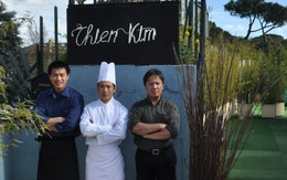 Buồn giữa "sân khấu hài"