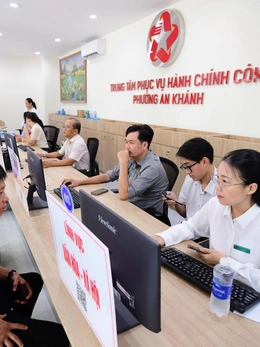 Chuyển từ viên chức sang công chức cần những điều kiện nào?