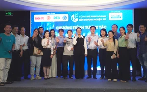 Chương trình ‘Lên Số – Lên Đời’ đồng hành với các hộ kinh doanh phường Cầu Kiệu