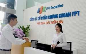 Chủ tịch Chứng khoán FPT xin từ nhiệm vì sắp ra nước ngoài sinh sống