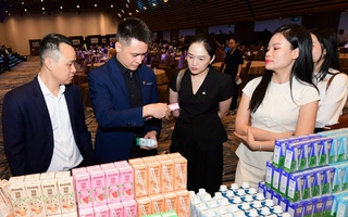 TP.HCM tôn vinh 50 doanh nghiệp tiêu biểu nhân 50 năm Ngày Giải phóng miền Nam